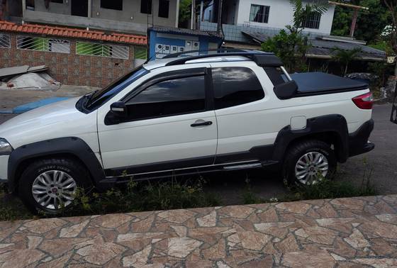 FIAT STRADA 1.8 MPI ADVENTURE CD 16V FLEX 3P MANUAL FIAT STRADA 1.8 MPI ADVENTURE CD 16V FLEX 3P MANUAL